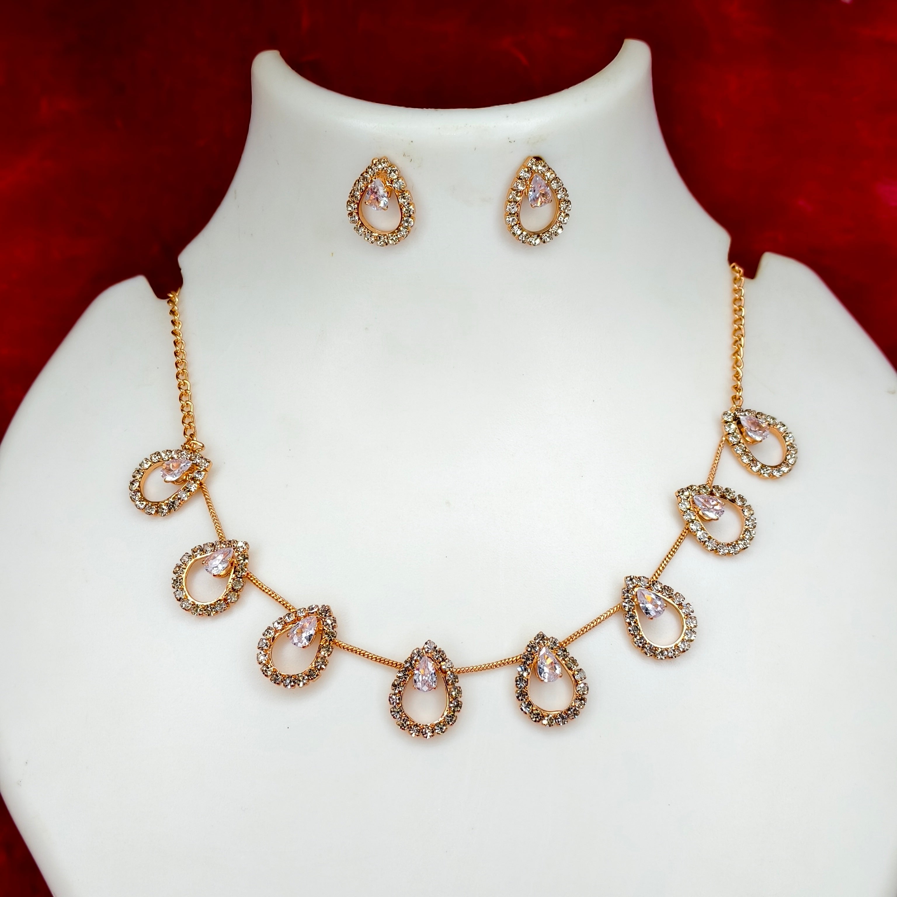Necklace Set